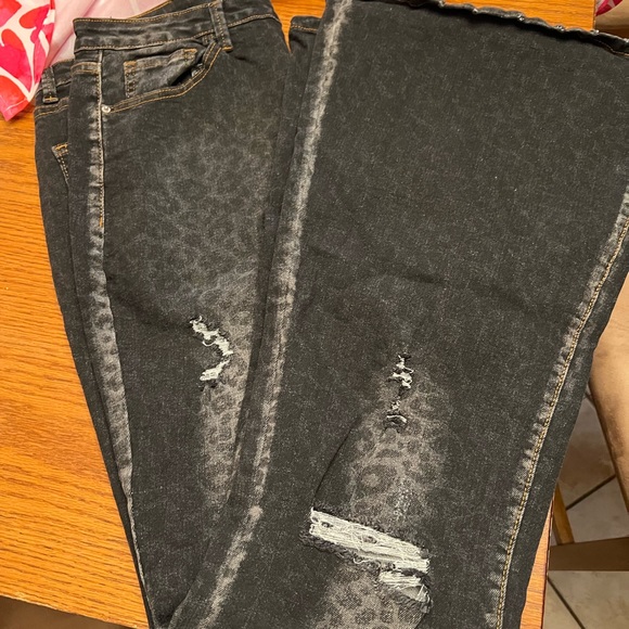 southern fried chicks Denim - Black leopard print flares